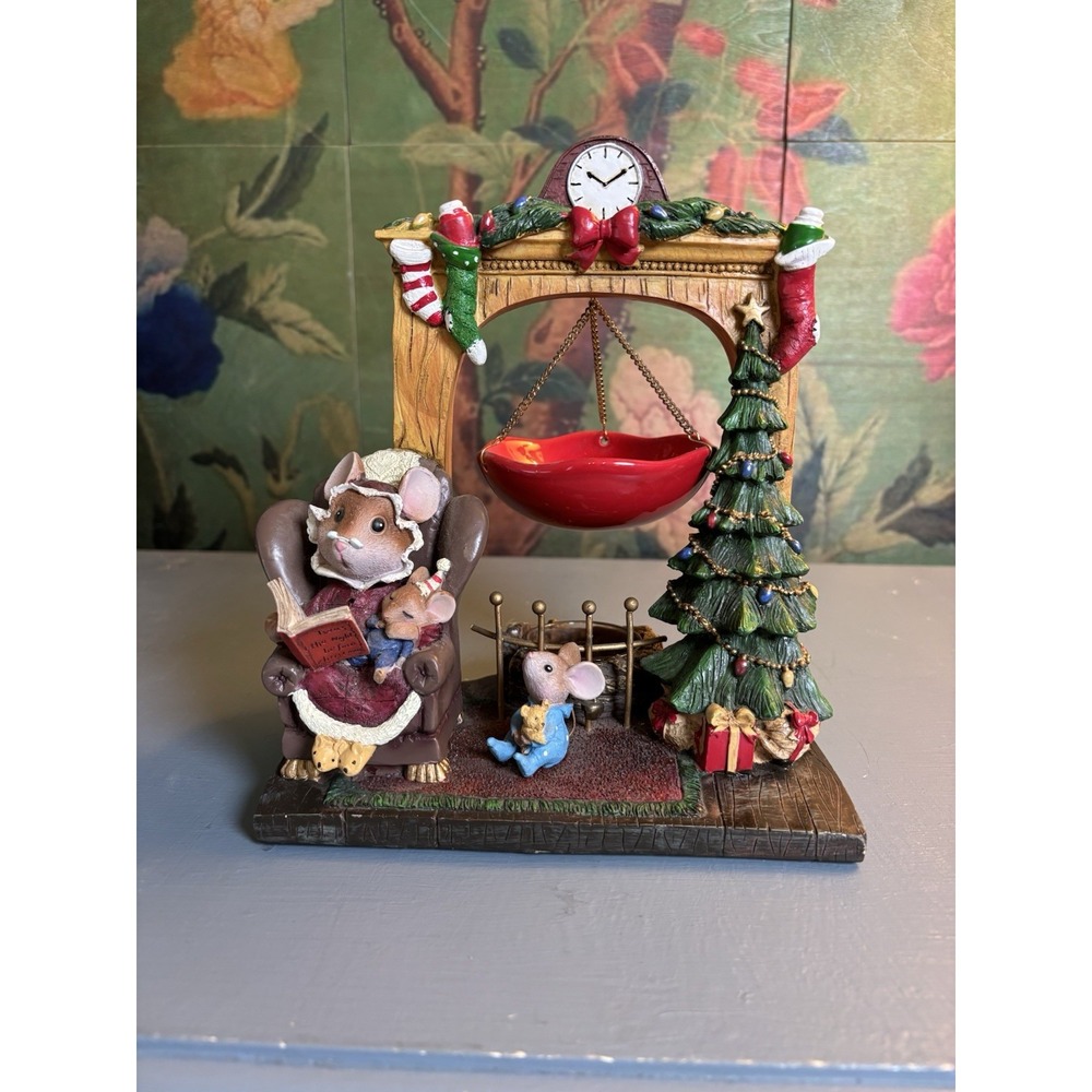Yankee Candle Christmas Mouse Mantel Wax Tart Warmer Whimsical Holiday Decor